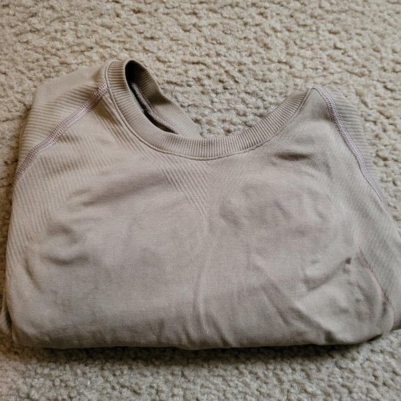 Alphalete Stratus Long Sleeve Crop - Picture 3 of 4